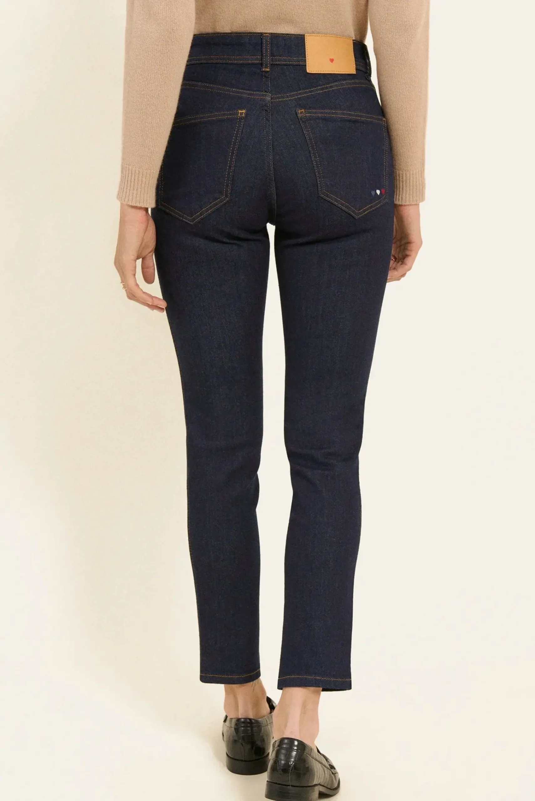 pantalon_rosa_slim_2.webp NAF NAF Pantalon Rosa Slim