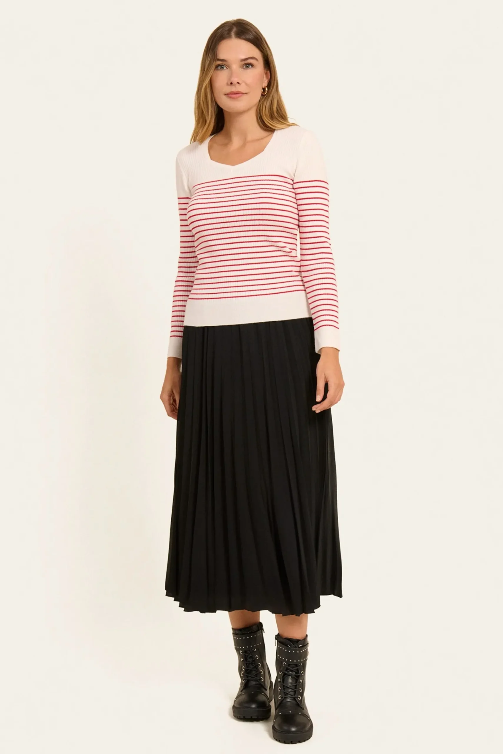 pull_paula_raye_1.webp NAF NAF Pull Paula Raye